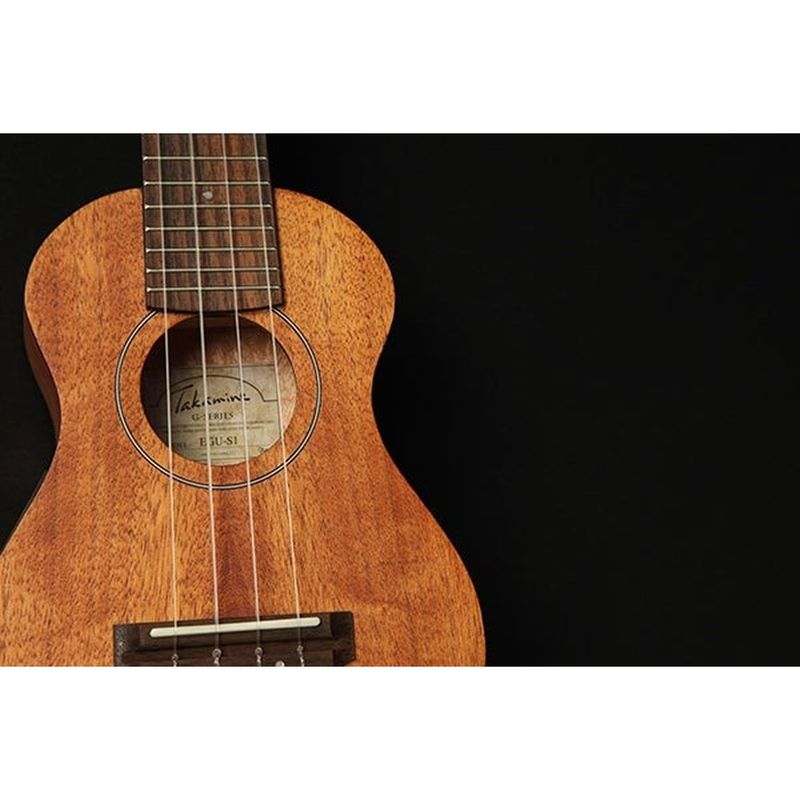 Takamine EGU-S1 Sopran-ukulele, Mahogni, med mikrofon