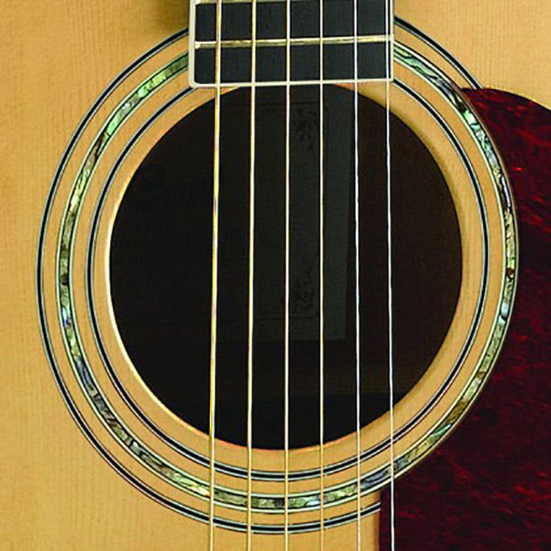 Cort MR710F NAT Westerngitar med pickup